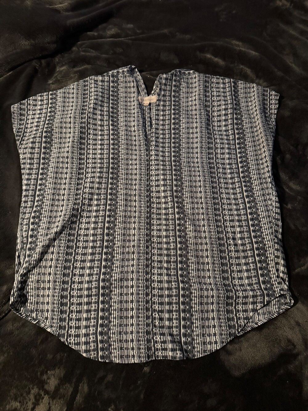 Philosophy  White  and black patterned top size small